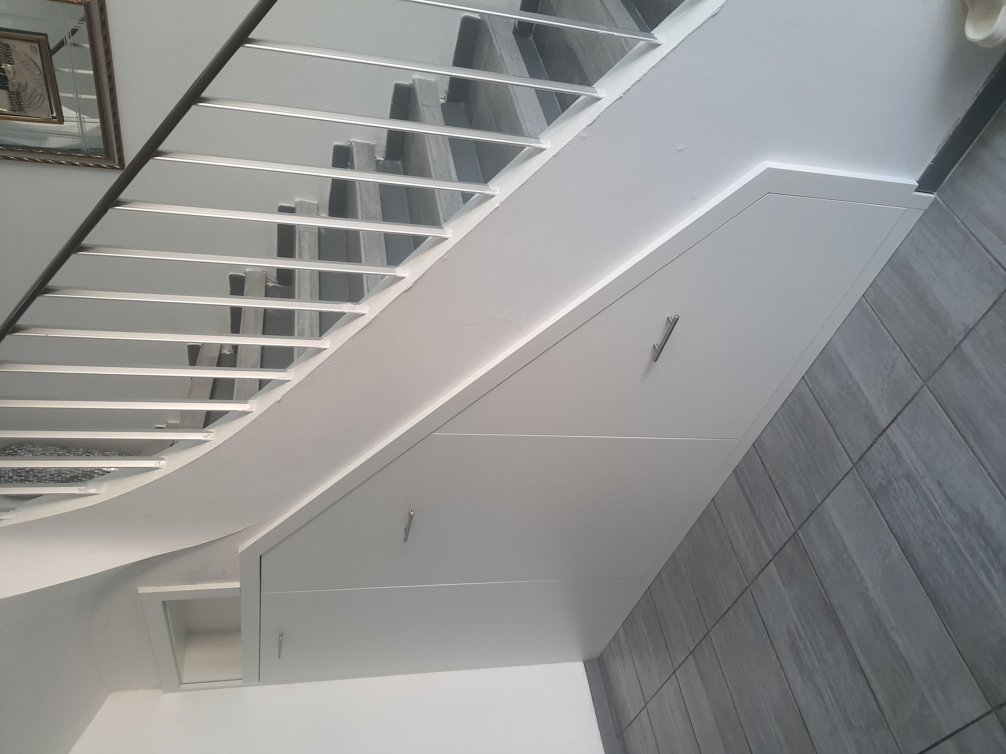 AMENAGEMENTS SOUS-ESCALIER